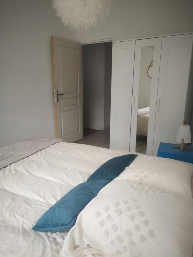 Courcyx : Appartement En Hyper-Centre ! Конкарно Экстерьер фото